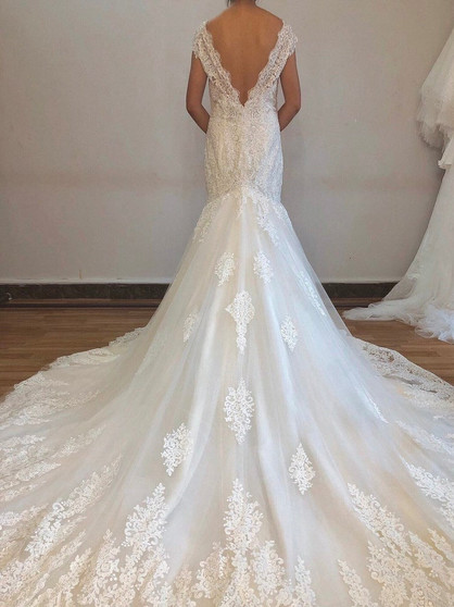 onlybridals v-neck mermaid wedding dress Lace appliqués Long train bridal dress open back
