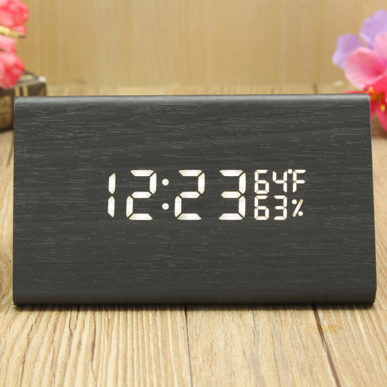 Loskii HC-31 USB Voice Control Wooden Wooden Triangle Temperature LED Digital Alarm Clock Humidity Thermometer