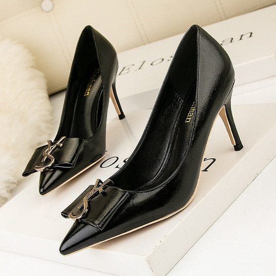 2020 HOT Elegant Metal Buckle Show Thin Women's Sandals Solid Patent Leather Pointed Toe Fashion Brand High Heels Women Shoes