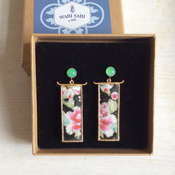 Chinoiserie Pagoda Metal Detail Black Floral Peony Porcelain Earrings With Chrysoprase