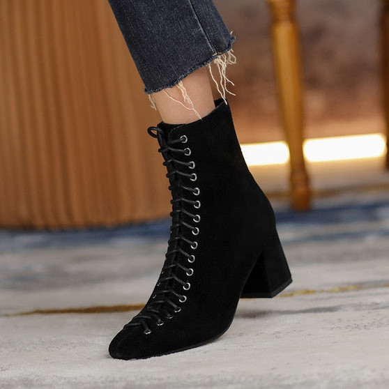 VERCONAS Fashion Woman Ankle Boots High Quality Genuine Leather Handmade Autumn Winter Boots Cross-Tied High Heels Boots Woman