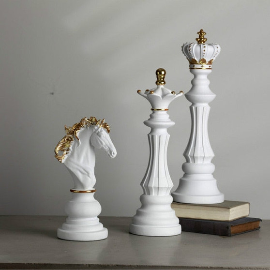 Bond Chess Pieces