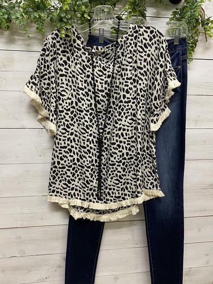 Casual leopard print comfortable round neck top