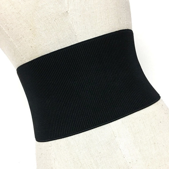 Elastic waist belt with zipper