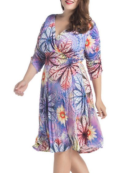 Casual Ruched Deep V-Neck Floral Printed Plus Size Flared Dress