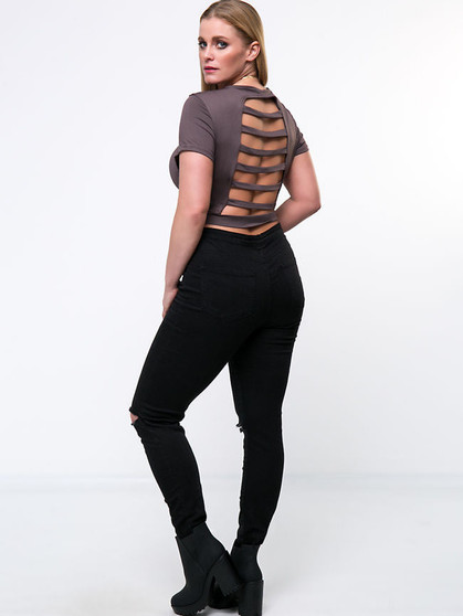 Casual Designed Back Hole Solid Cropped Plus Size T-Shirt