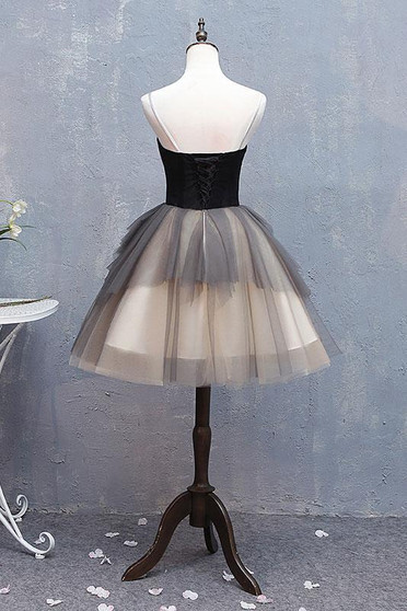 Cute Gray Spaghetti strap tulle short prom dress Black Sweetheart Bubble Homecoming Dresses
