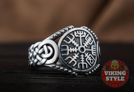 Vegvísir Ring - Endless Knot, 925 Silver