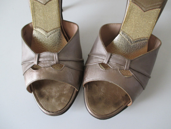 Vintage 60's 50's Pearl Copper Burnished Gold Springolator Heels Shoes & Original Box 8 M