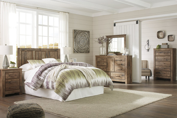 Blavilla Casual Brown Bedroom Set: Queen/Full Panel Headboard, Dresser, Mirror, Nightstand, Chest