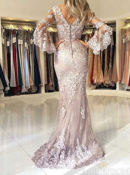 V Neck Long Sleeves Lace Mermaid Prom Dress with Appliques D56