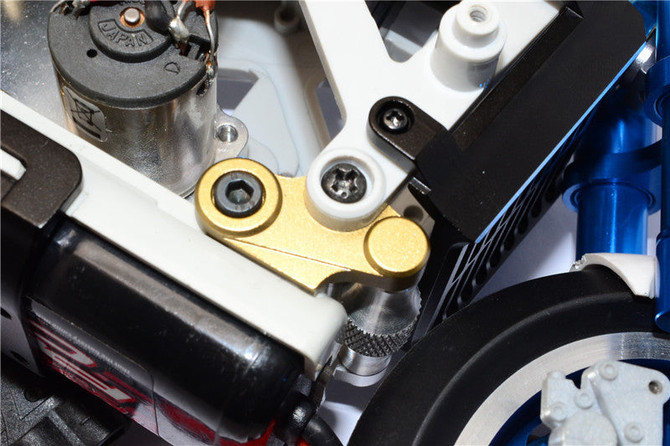 Kyosho Motorcycle NSR500 Aluminum Front Chassis Holder - 1 Set Blue