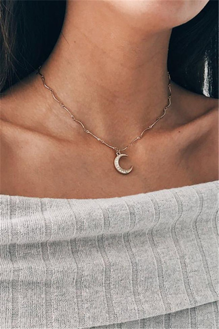 Chicnico Cute Rhinestone Moon Necklace