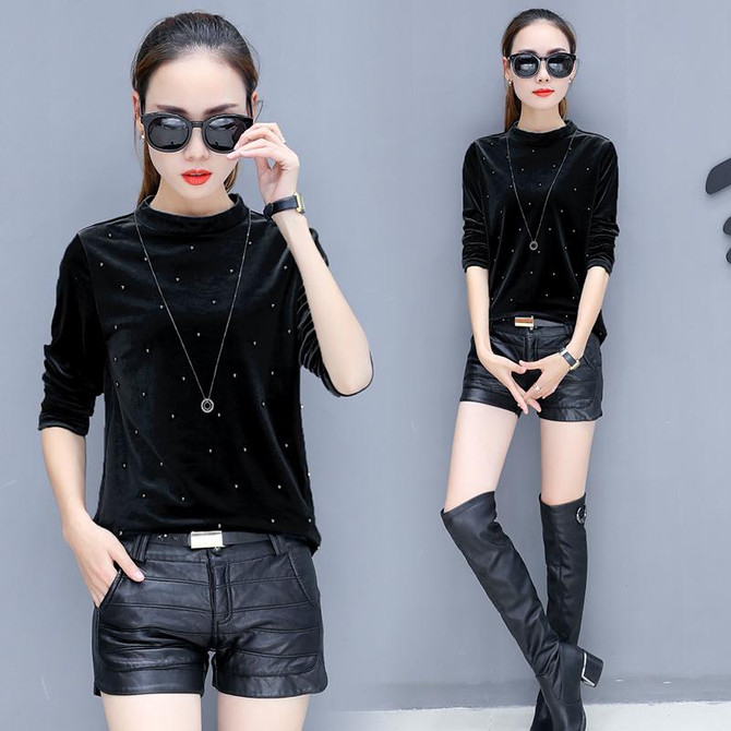 Pearl Beading Blouses 2017 Autumn Women Velvet Blouse Long Sleeve Casual Shirt Women Tops O-neck Elegant Ladies Camisas Mujer