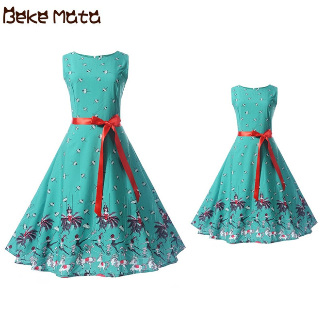 Mother Daughter Dresses Mommy And Me Clothes Vintage Family Look Mom Daughter  Sleeveless 2019 Summer Family Matching Outfits