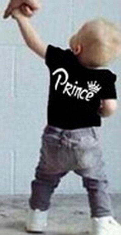 2018 Summer family Tshirt O-neck King Queen prince Princess Crown Letter Print Tee Cotton Couple Casual Shirt Valentine Matching