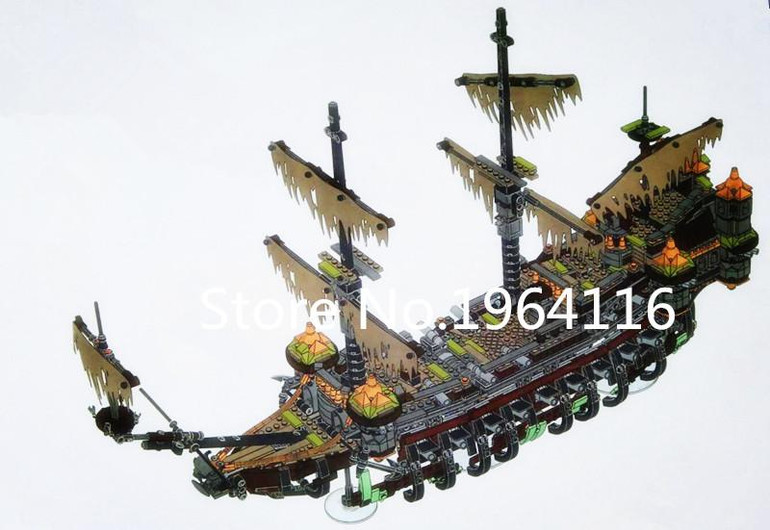 New 16042 Pirates series The silent mary model Building Blocks Compatible 71042 Classic Ship-styling education Toy for children