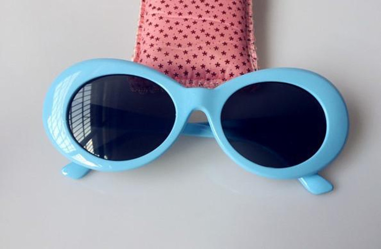 NIRVANA Kurt Cobain Classic Retro Mens Sunglasses Brand Designer Plastic Frame Oval Sun Glasses for Men Vintage Eyewear
