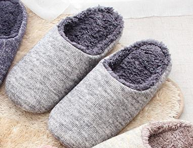 Suihyung Winter Warm Men Women Home Slippers Indoor Shoes Plush House Slippers Non-slip Soft PU Sole Woman Bedroom Floor Slipper