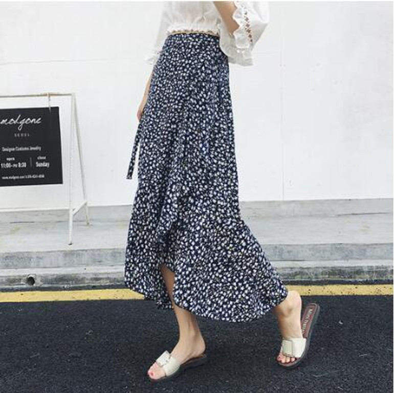 2018 floral print bohemian long skirts women Summer elegant beach maxi skirt Boho high waist asymmetrical ruffles cotton skirt 2018 floral print bohemian long skirts women Summer elegant beach maxi skirt Boho high waist asymmetrical ruffles cotton skirt