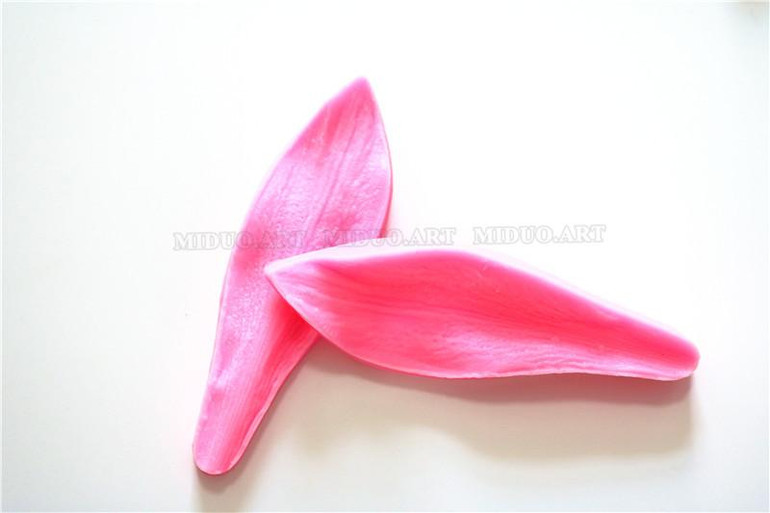 Lily Petal Leaf Silicone Veiner & Cutter for Cake Decorating