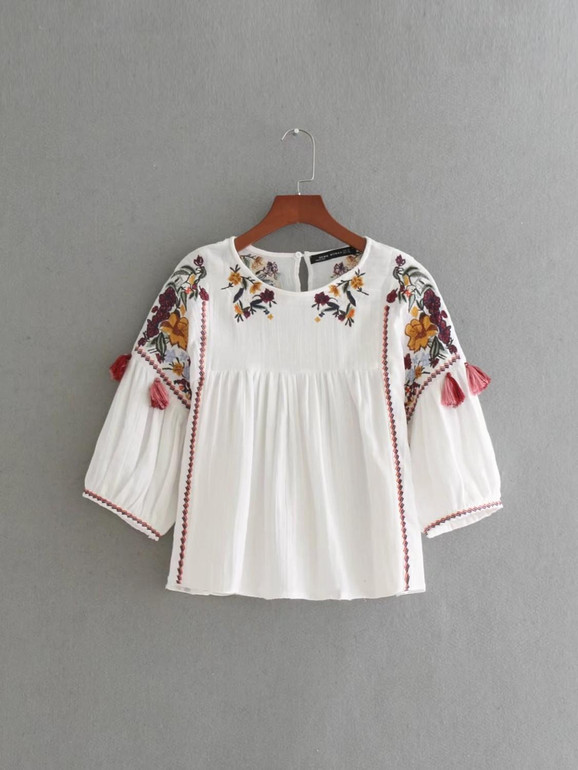 2018 New Women vintage embroidery loose slim kimono blouse shirts tassel two colors Casual Blusas Femininas tops LS1372