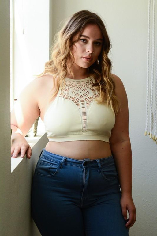 Stylish Ivory Floral Cut Out Bralette for Plus Sizes - Comfortable & Chic
