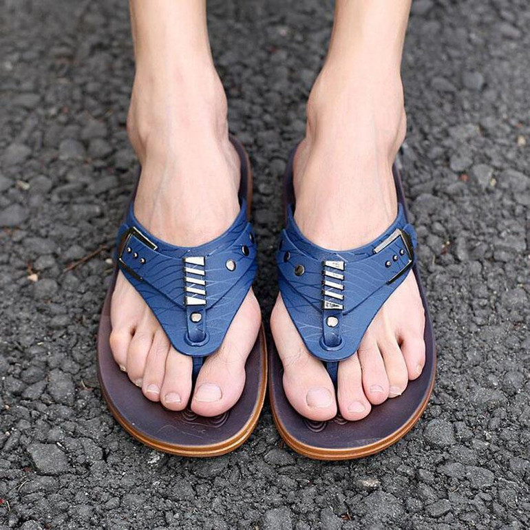 Summer Casual Leather Men's Sandals Beach Slippers Anti-skid Flip Flops Men Lesiure Shoes Loafers