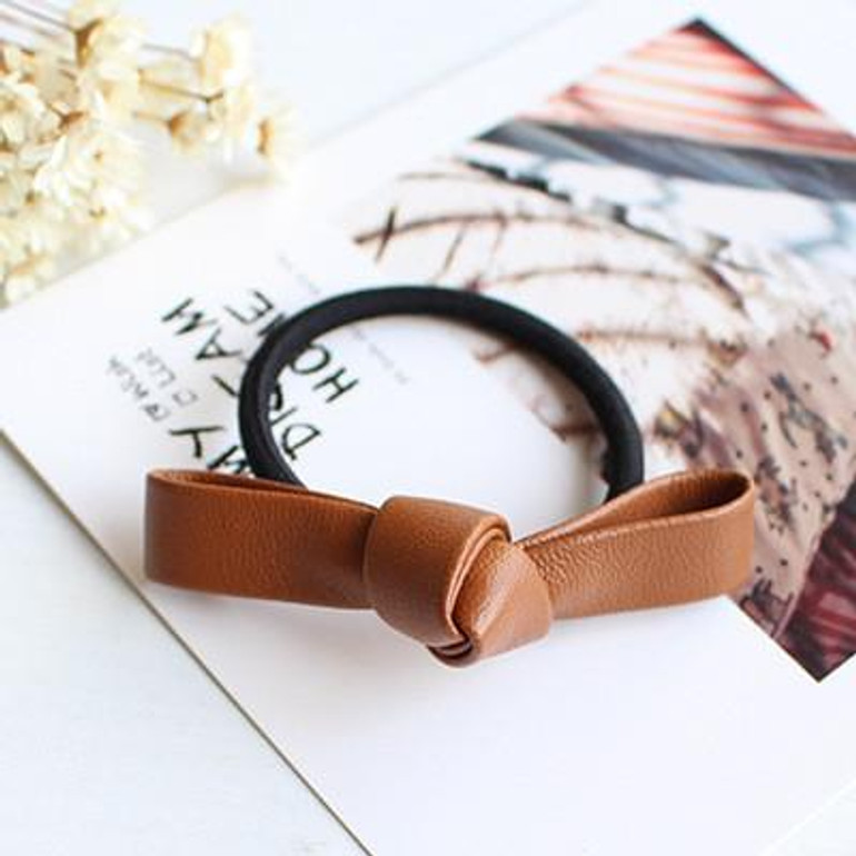2017 New Girl Floral Leather Bows Headbands Bandage Head Bands Elastic Hair Accessories For Women Jewelry Knot Scrunchies Gum 2017 New Girl Floral Leather Bows Headbands Bandage Head Bands Elastic Hair Accessories For Women Jewelry Knot Scrunchies Gum