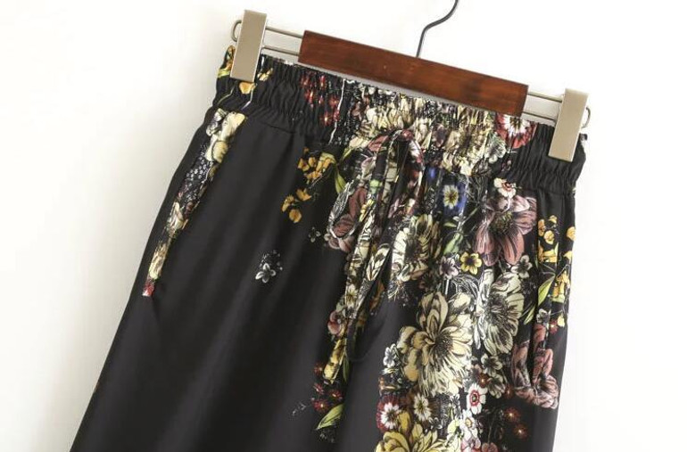 2017 Fashion Women Palazzo Pants Black Flower Elastic Waist Drawstring Causal Pants Wide Leg Pant Vintage Women Clothing PT140