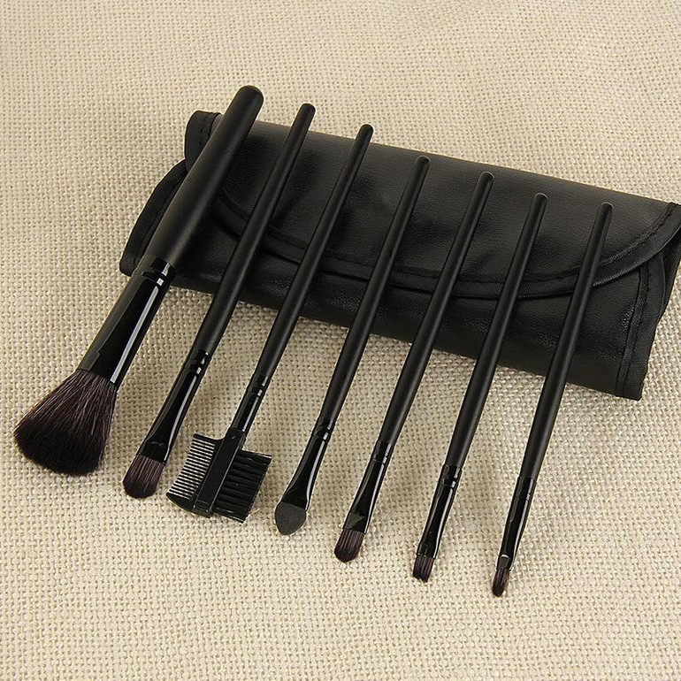 Metal Makeup Brushes Set Cosmetic Face Foundation Power Eyeshadow Blush Lip Plating Make-Up Blending Brush