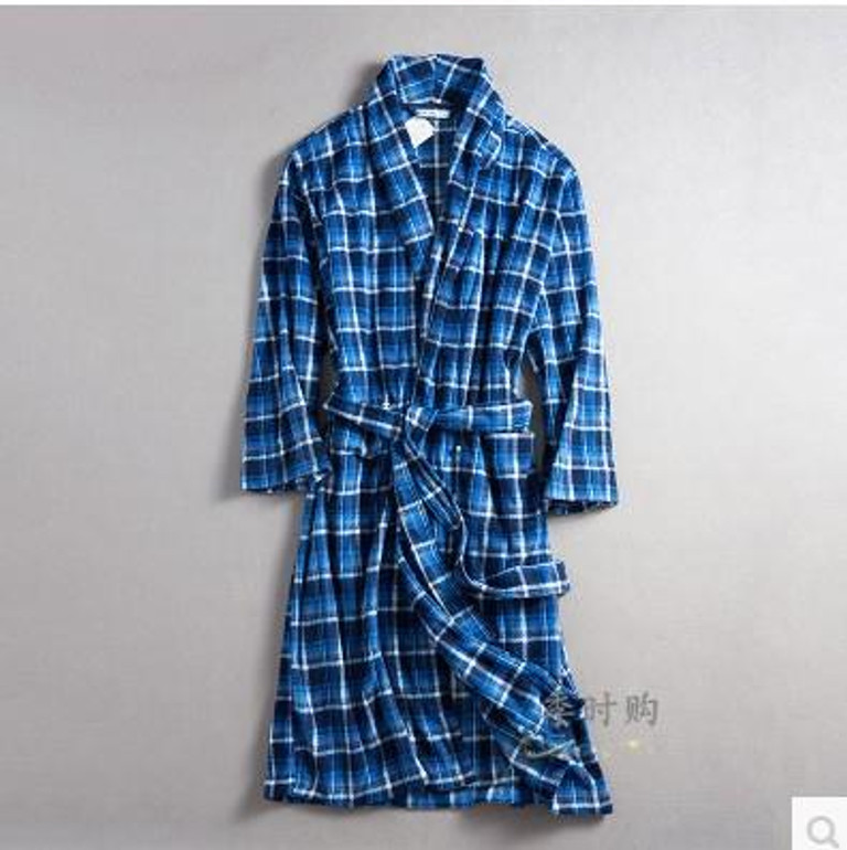 2017 New Nightgown Men autumn and winter long Robe Men design bathrobe plaid Men lounge robe