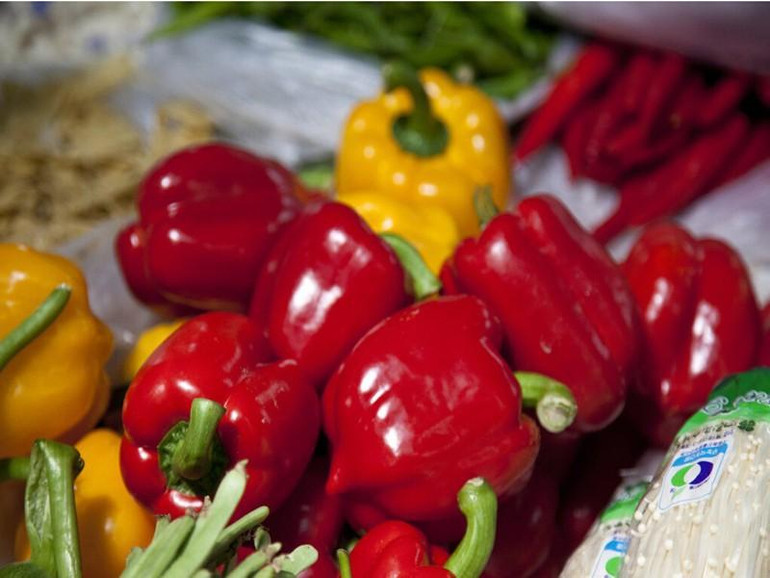 Red bell pepper, sweet pepper seeds, vegetable seeds chili - 100 Seed particles Red bell pepper, sweet pepper seeds, vegetable seeds chili - 100 Seed particles