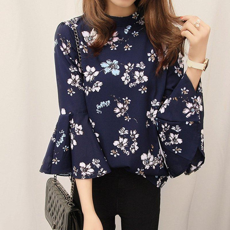 2017 Korea Fashion Women Blouse Chiffon Blusas Floral Feminina Chemise Femme Flare Sleeve Blouse Shirt Turtleneck Ladies Tops