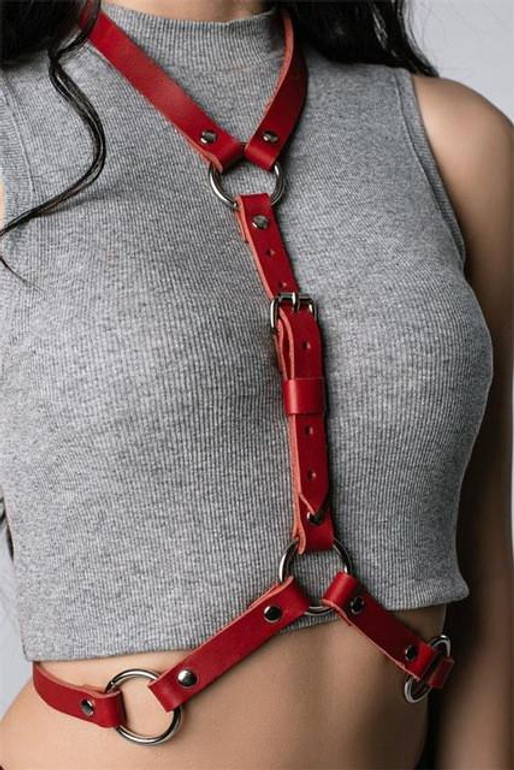 Fashion Women 100% Handcrafted Halter Choker Harness Leather Body Bondage BDSM Belt Waist Straps Sword