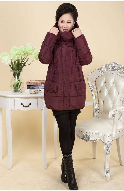 2017 Winter New Mother Loaded Coat Jacket Large Size Women Loose High Quality Cotton Coat Female Thickening Warm WM437