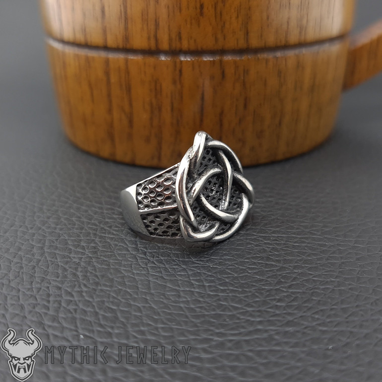 Celtic Trinity Knot Triquetra Ring