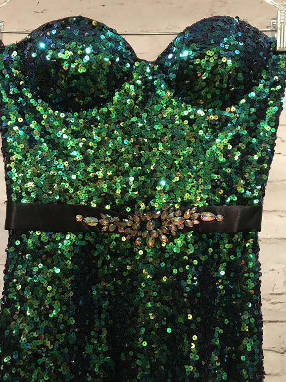 GREEN/BLACK MERMAID GOWN