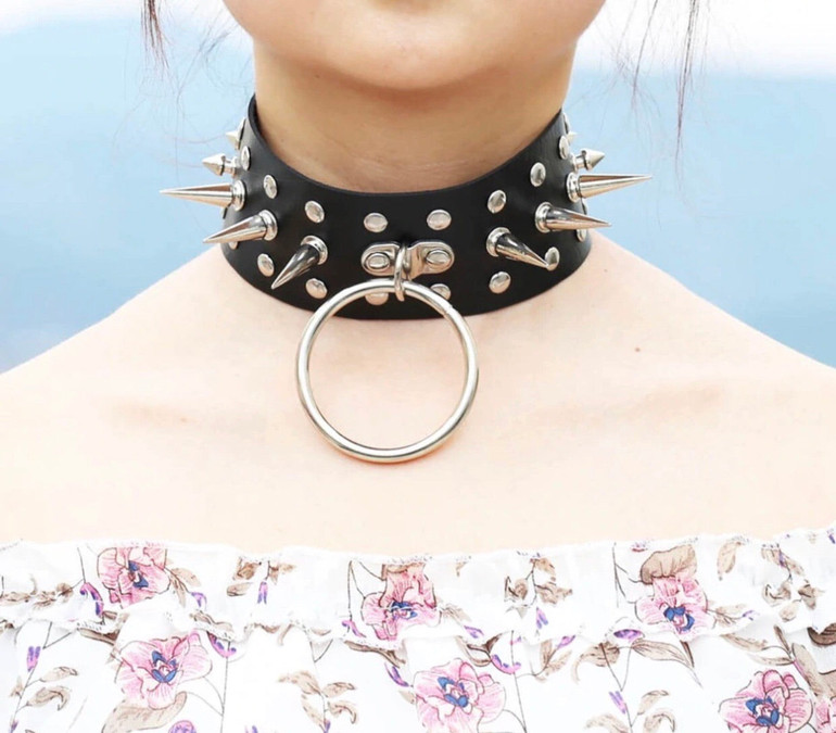 Goth large spiked choker