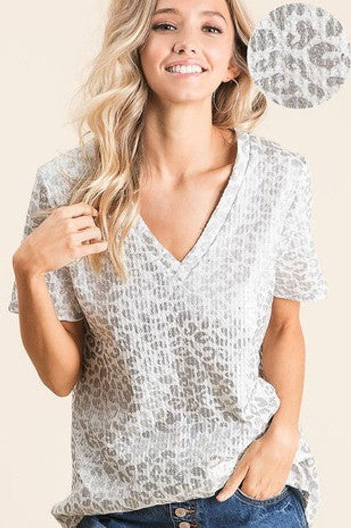 LEOPARD FOIL THERMAL WAFFLE V NECK TOP