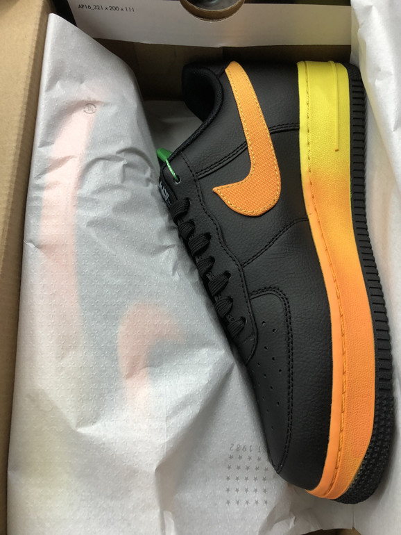 AF 1 07 Low Lv8 Black Yellow Shoes Sneakers