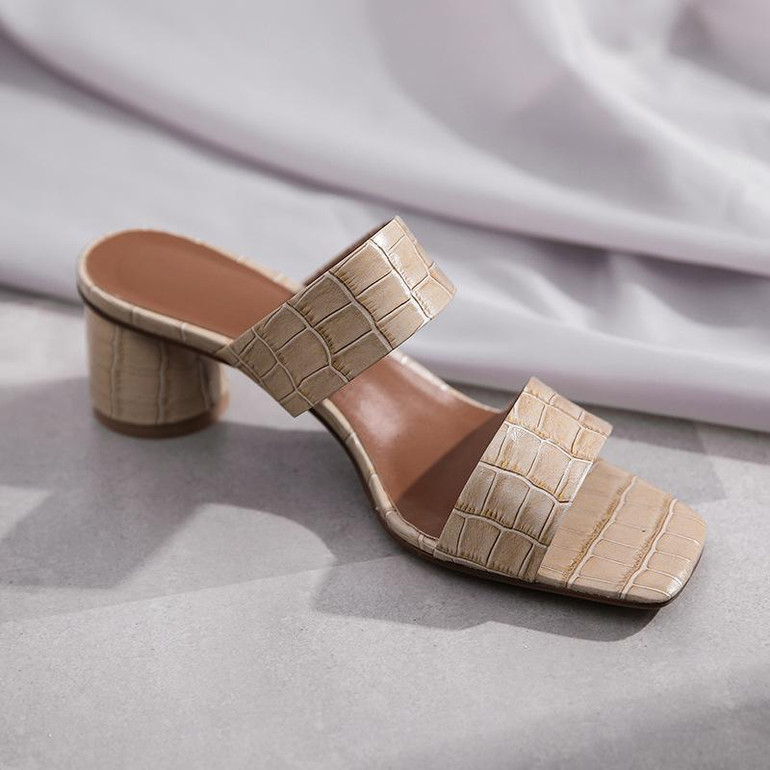 Women Crocodile Pattern Square Toe Retro Slippers