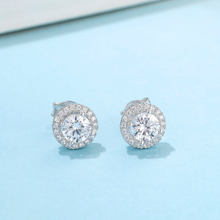 Classic Round Cut Moissanite Diamond Stud Earrings