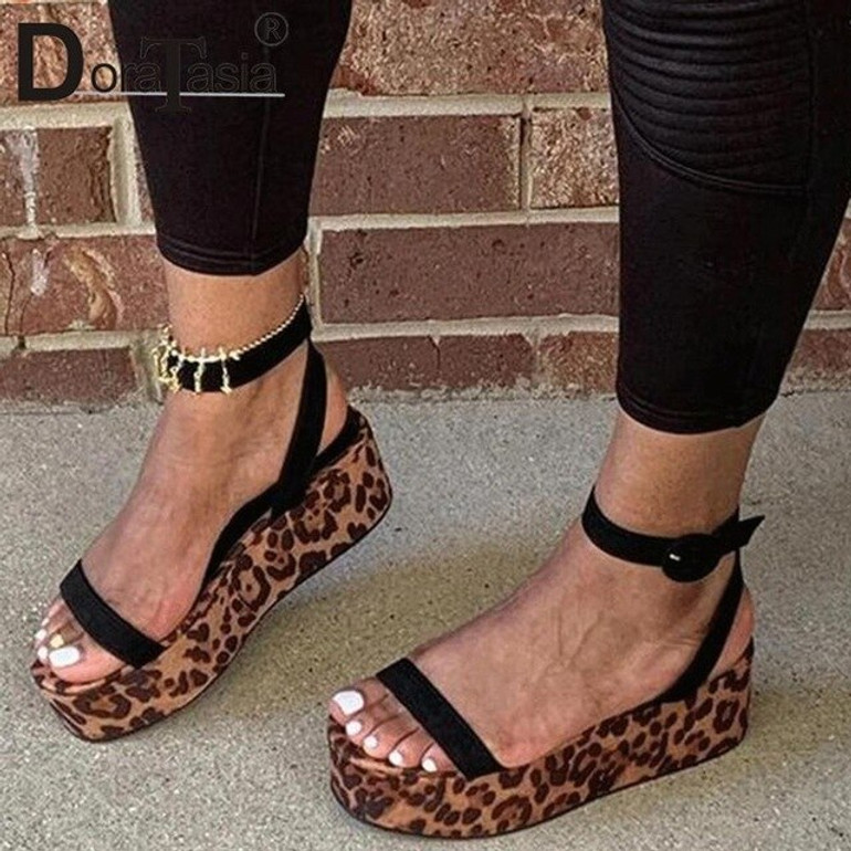 DORATASIA Large Size 35-43 Brand New Lady Snake Veins Summer Sandals INS Hot Wedges Gladiator Sandals Women Colorful Shoes Woman