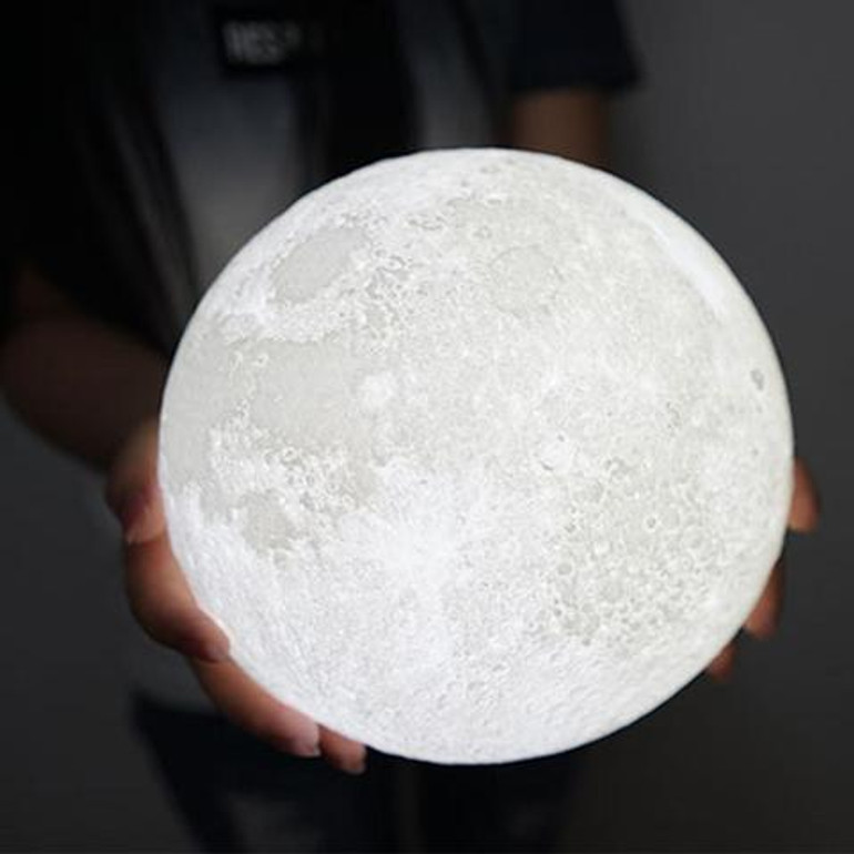 The Official Luna™ Lamp