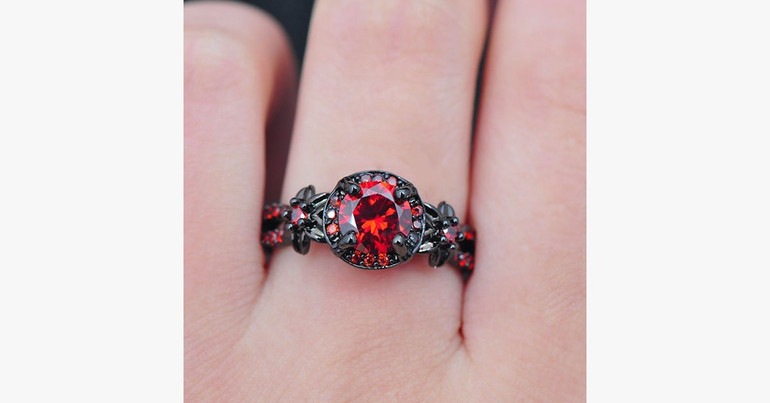 Shiny Red Garnet Flower Ring