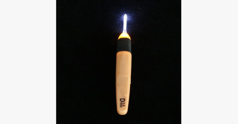 LED Crochet Hook Knitting Needle – Knit With Style!