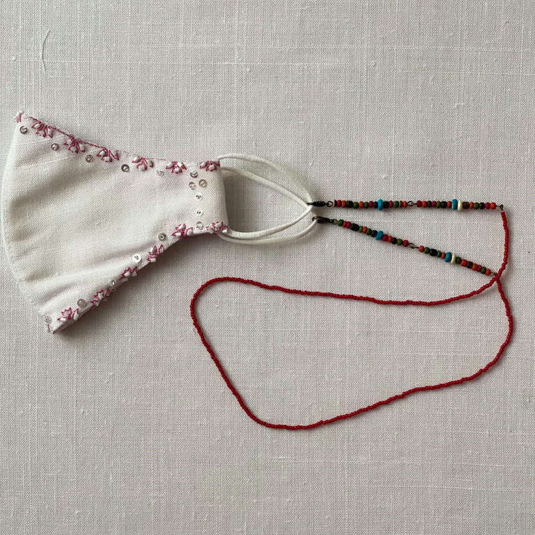 25 inch colored wood beads face mask chain with red beads and brass accents
