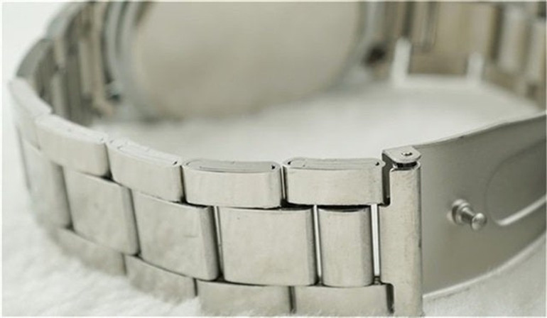 Quartz, Analog Display. Fashionable, Star Trek Wrist Watch: Hutzell
