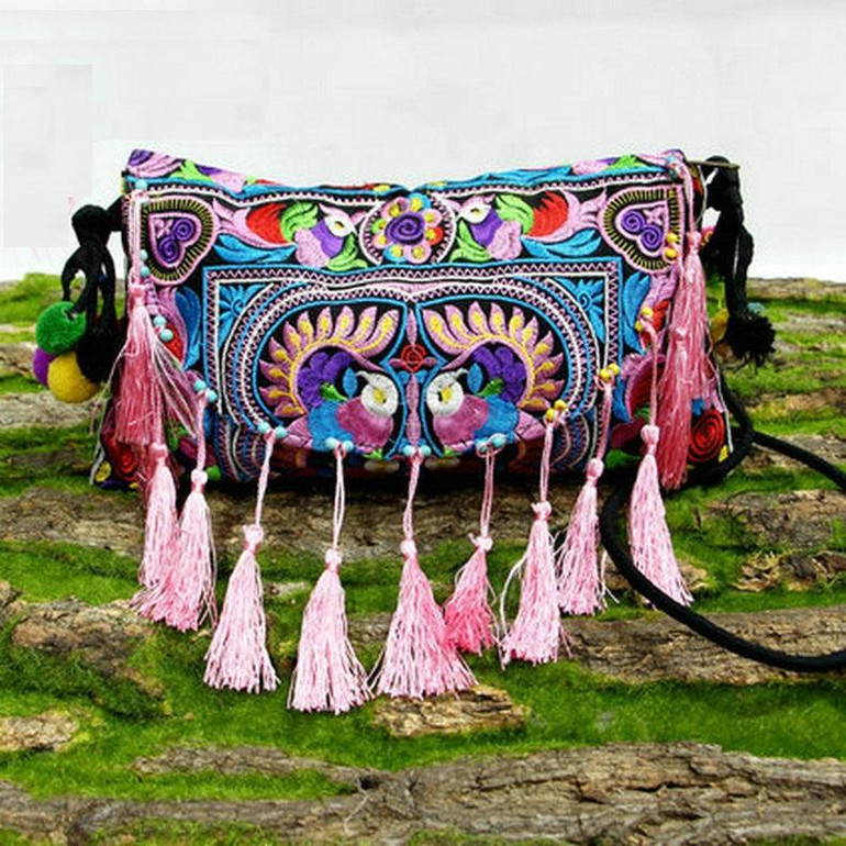 National Style Embroidery Canvas Tassel Shoulder bag